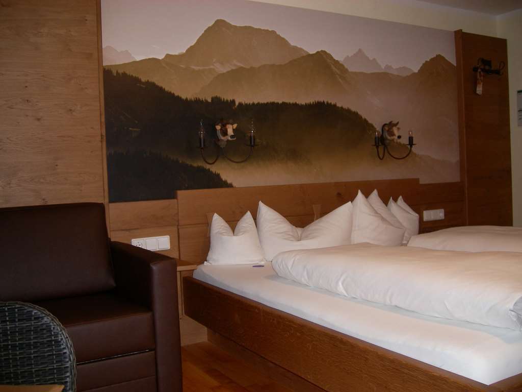 Hotel Und Apartements Im Forellenbach Fischen im Allgaeu Стая снимка